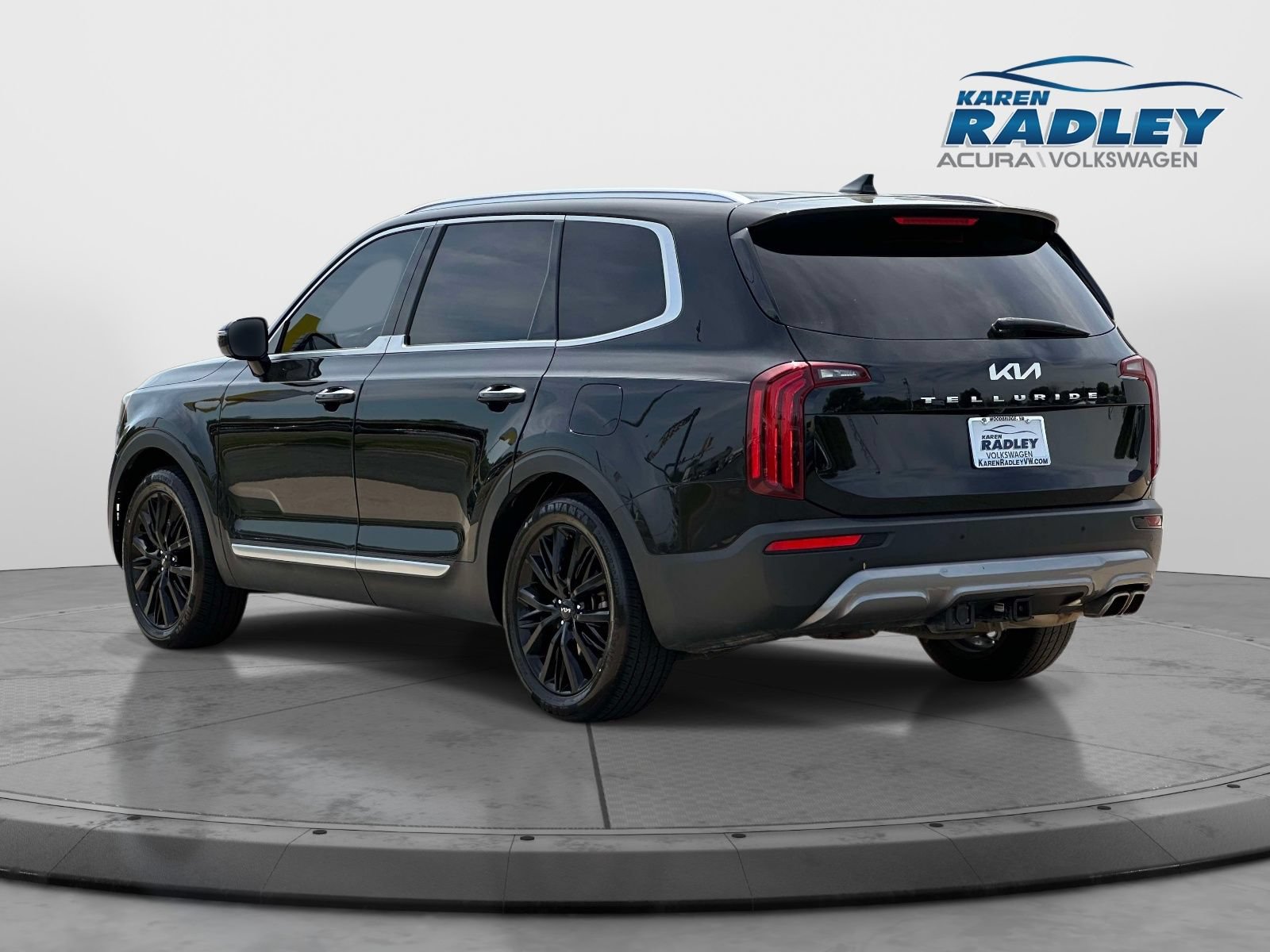 Used 2022 Kia Telluride SX w/ Towing Package FWD image 3