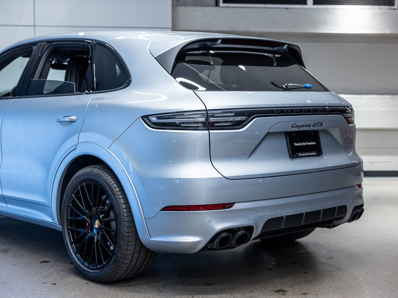 Certified 2023 Porsche Cayenne GTS AWD/4WD image 26