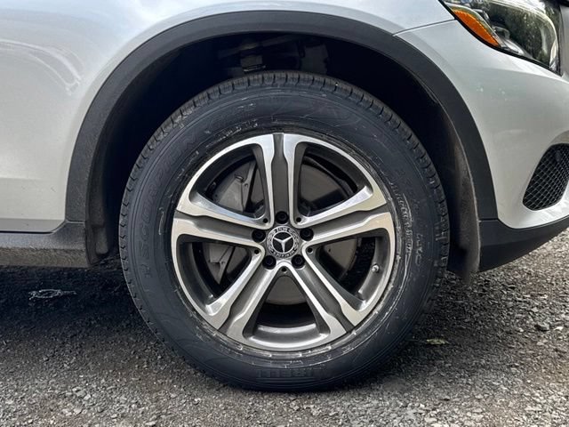 Used 2019 Mercedes-Benz GLC 300 4MATIC image 9
