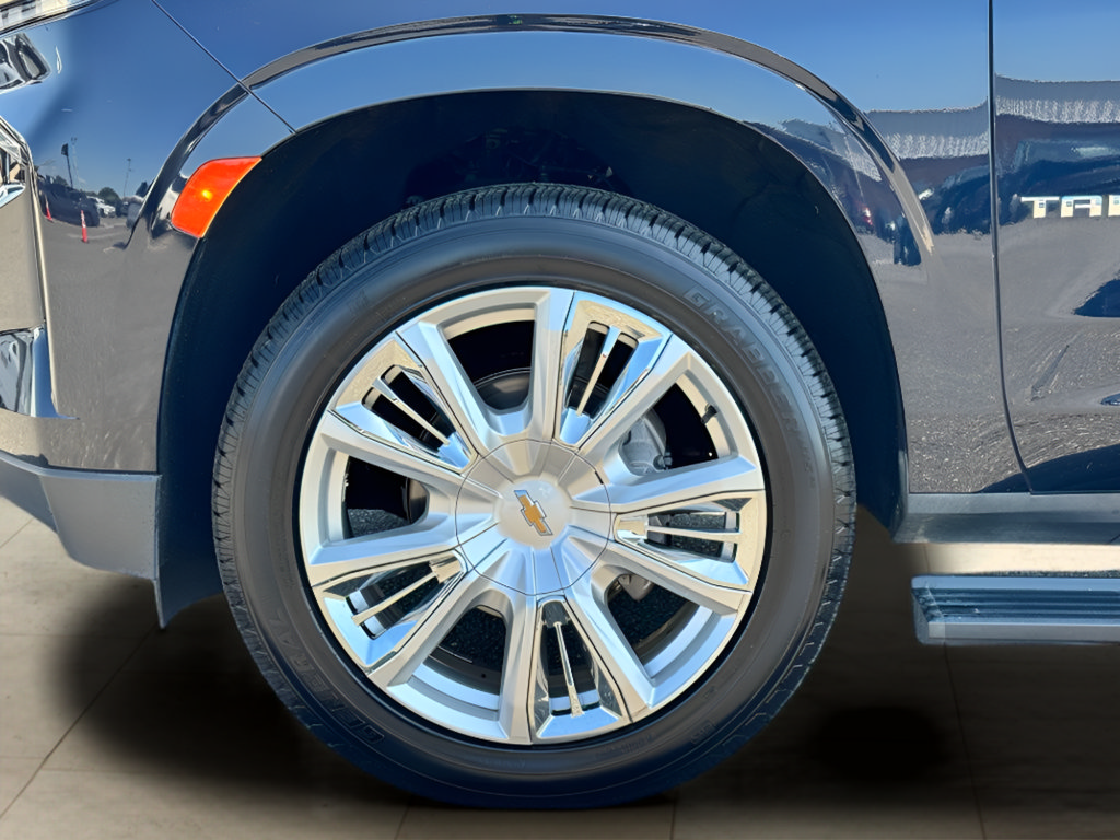 Used 2021 Chevrolet Tahoe High Country w/ Premium Package AWD/4WD image 41