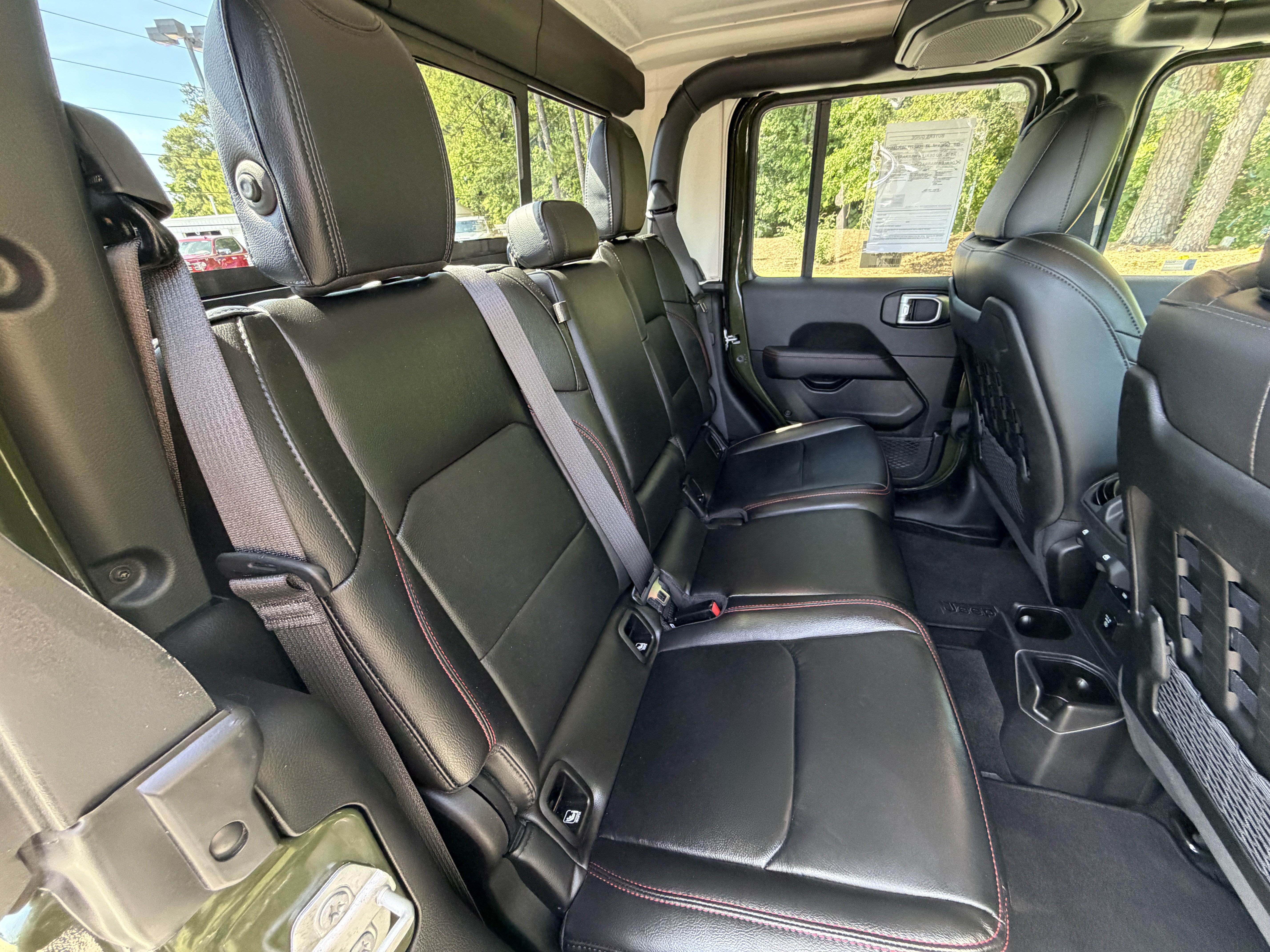 Used 2023 Jeep Gladiator Rubicon w/ Cold Weather Group AWD/4WD image 16