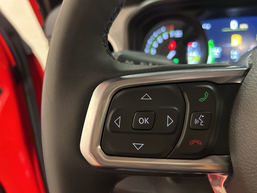 Used 2025 Jeep Wrangler Unlimited Sahara image 21