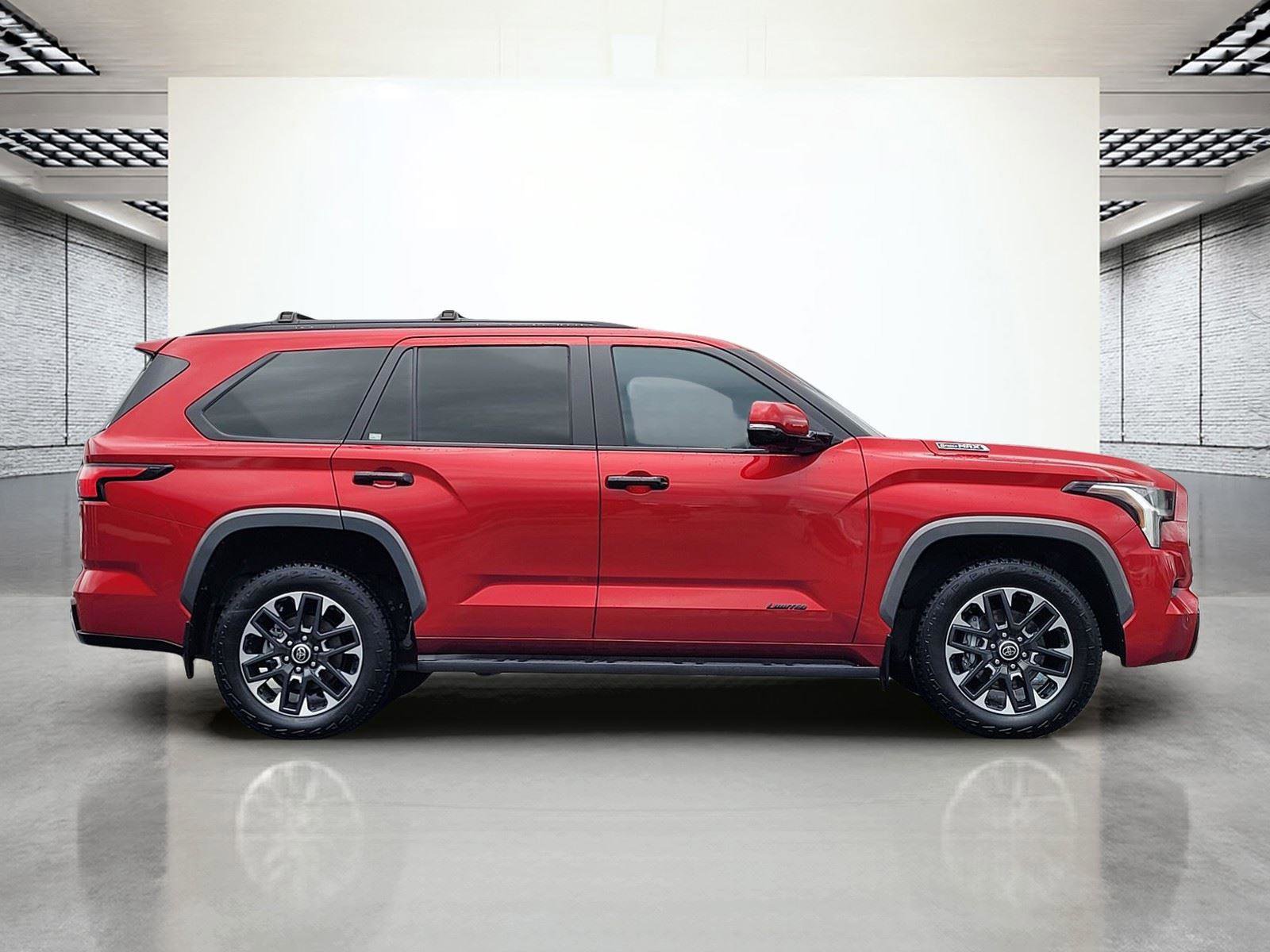 Used 2024 Toyota Sequoia Limited AWD/4WD image 4
