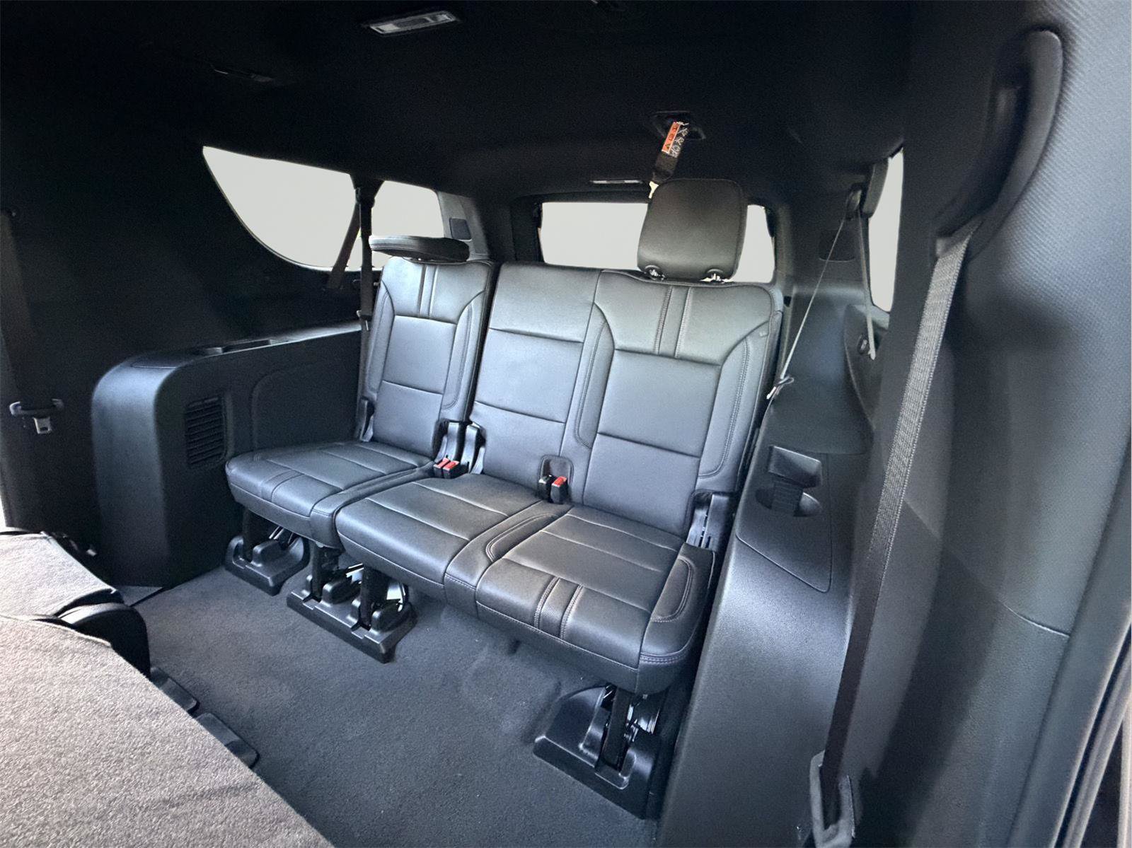 New 2026 Chevrolet Suburban RST w/ Sun And Tow Package AWD/4WD image 51