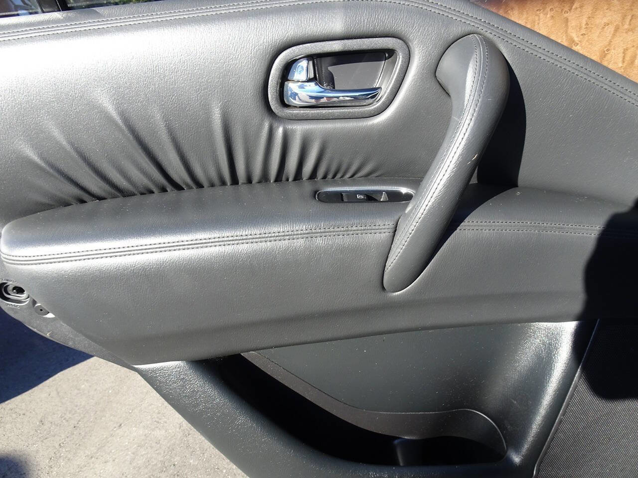 Used 2012 INFINITI QX56 4WD w/ Deluxe Touring Pkg image 20