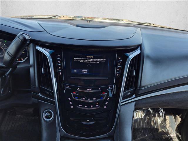 Used 2019 Cadillac Escalade Platinum AWD/4WD image 13