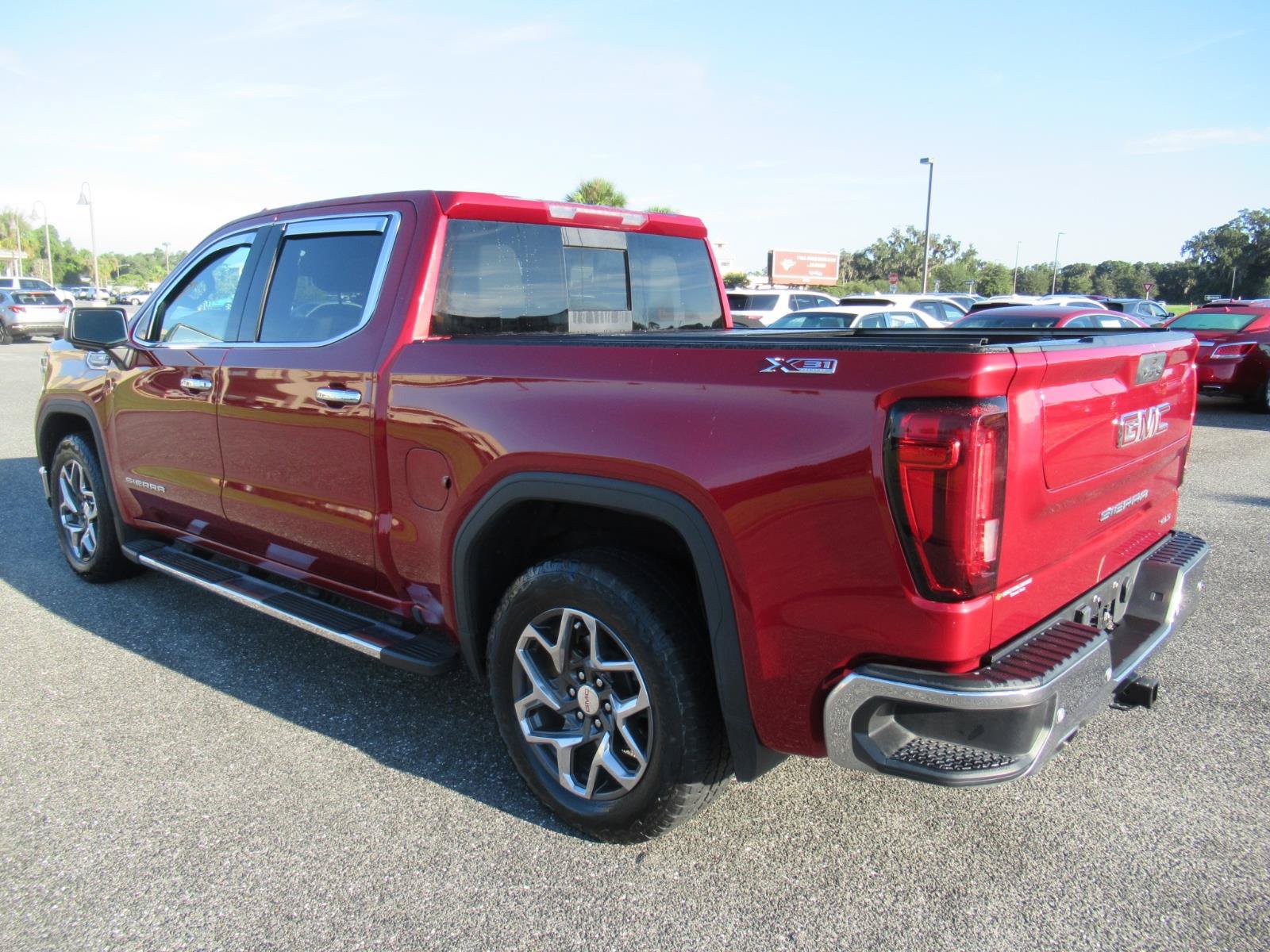 Used 2023 GMC Sierra 1500 SLT w/ SLT Premium Plus Package AWD/4WD image 5