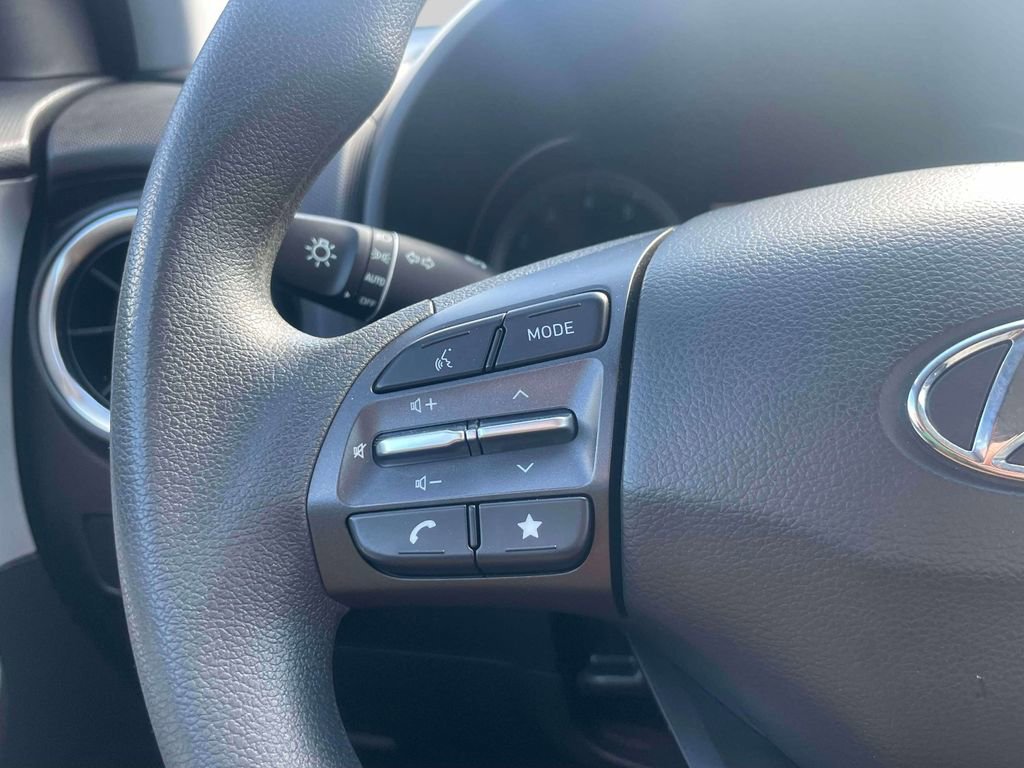 Used 2023 Hyundai Kona SEL image 19