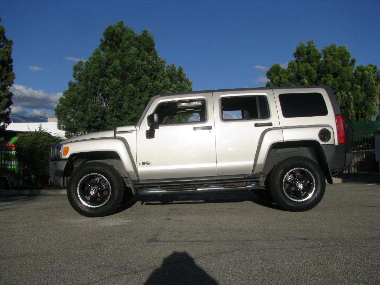 Used 2006 HUMMER H3 image 1