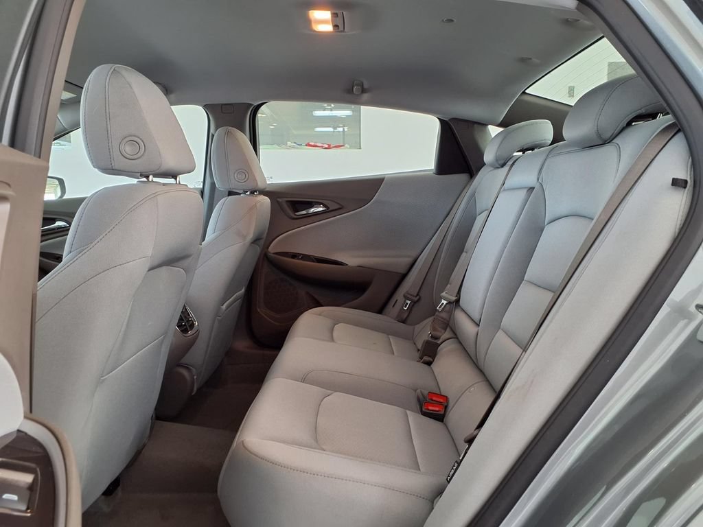 Used 2025 Chevrolet Malibu LT FWD image 12