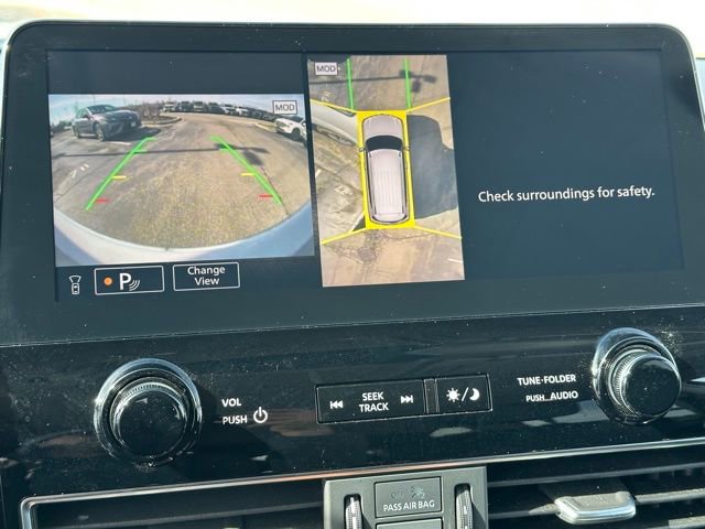 Used 2024 Nissan Armada SL image 29