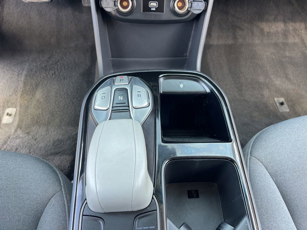 Used 2020 Hyundai Ioniq SE image 15