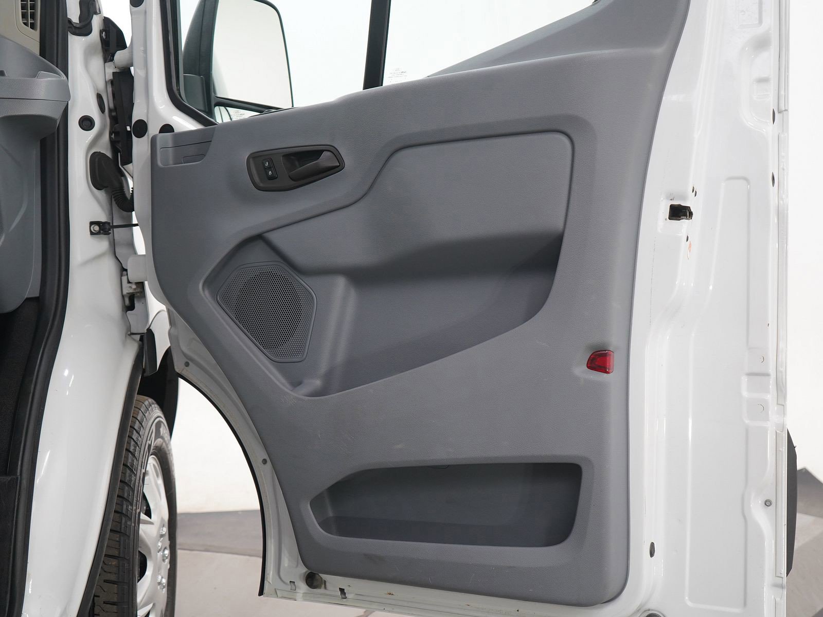 Used 2015 Ford Transit 150 130 Low Roof image 9