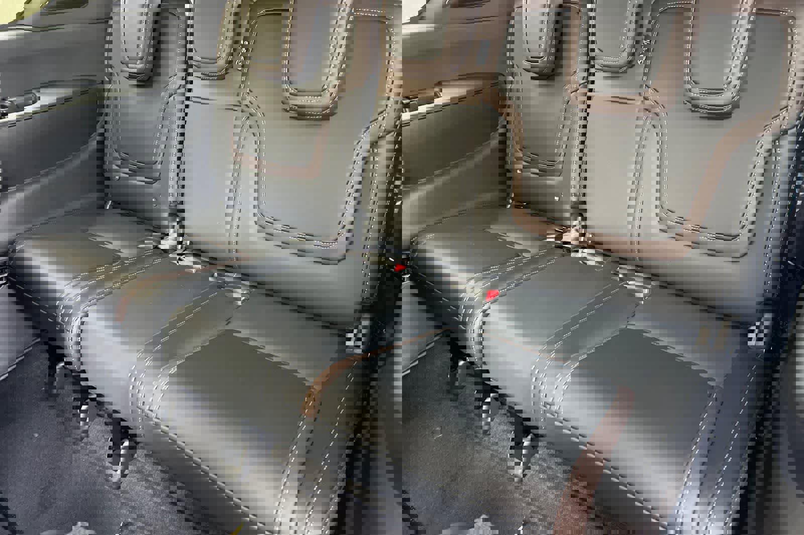 New 2026 Nissan Armada SL w/ Captain's Chari Seat Package image 18