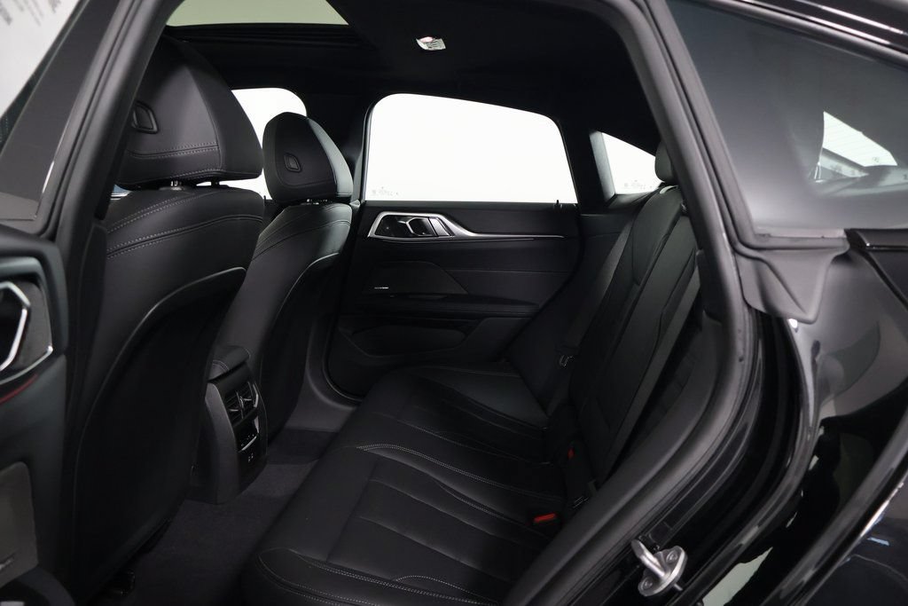 New 2026 BMW M440i w/ Premium Package RWD image 6