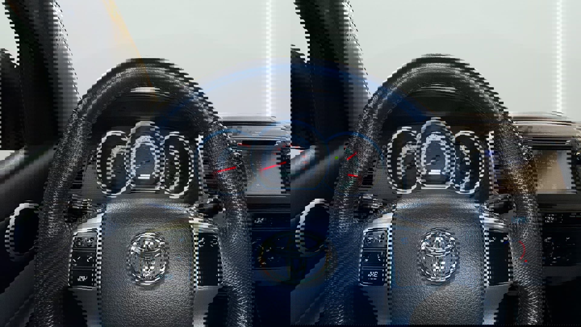 Used 2013 Toyota Tacoma PreRunner w/ TRD Off-Road Pkg RWD image 29