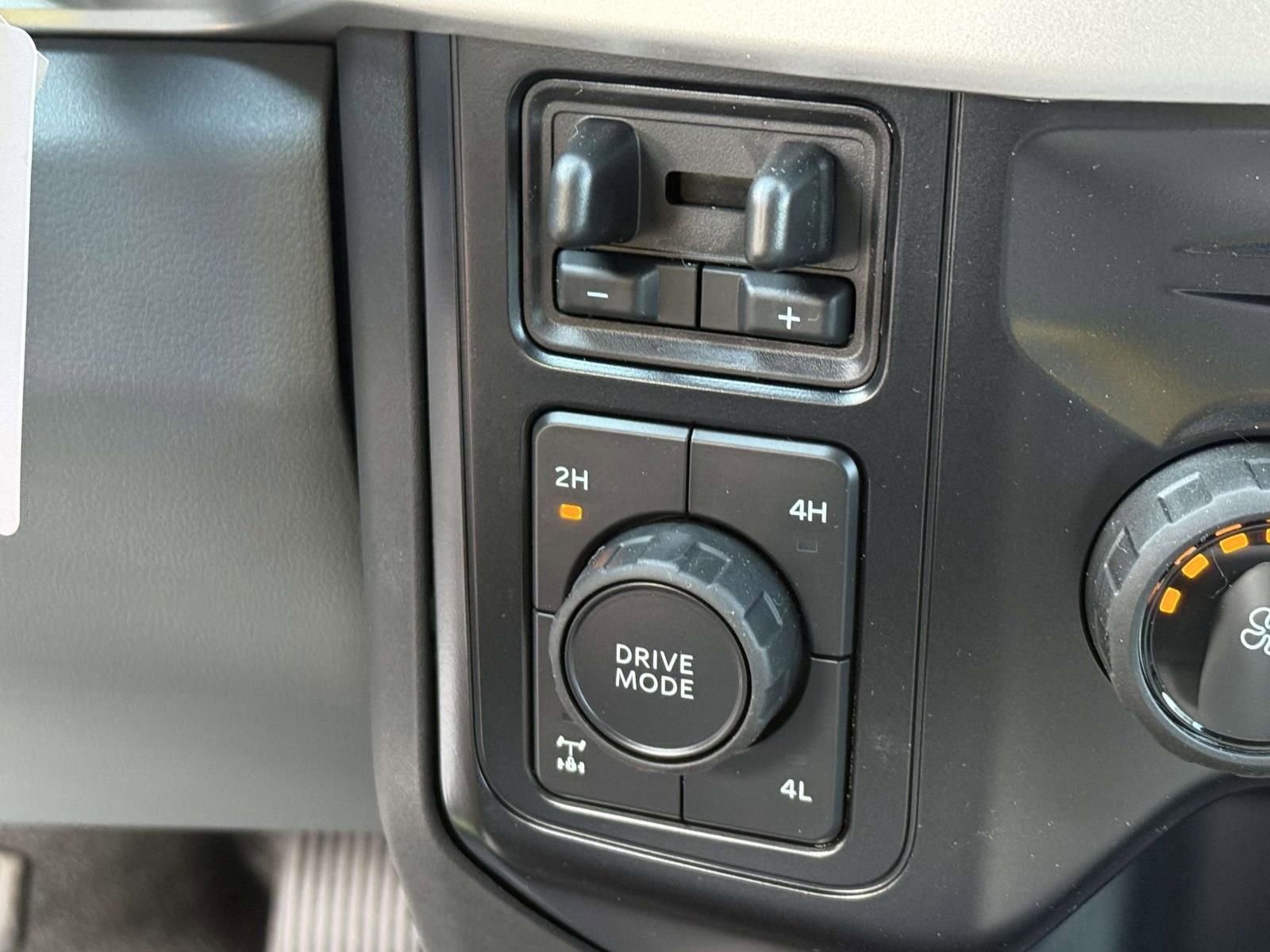 New 2025 Ford F350 XL w/ XL Chrome Package image 16