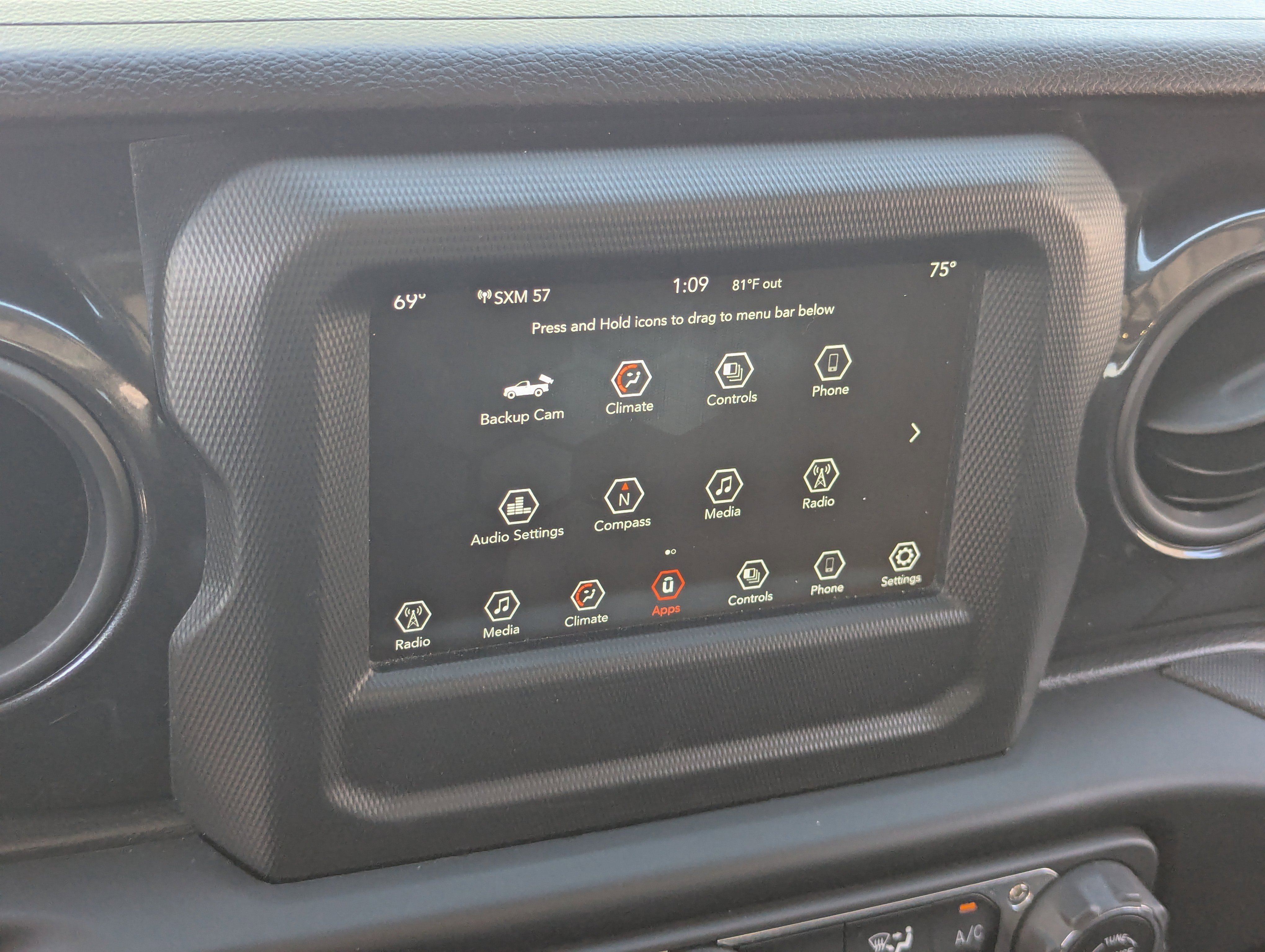 Used 2022 Jeep Gladiator Sport image 25