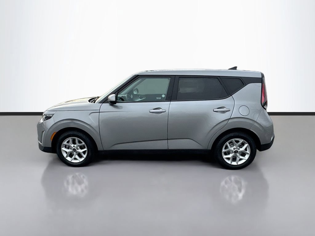 Used 2023 Kia Soul LX w/ Option Group 015 image 4