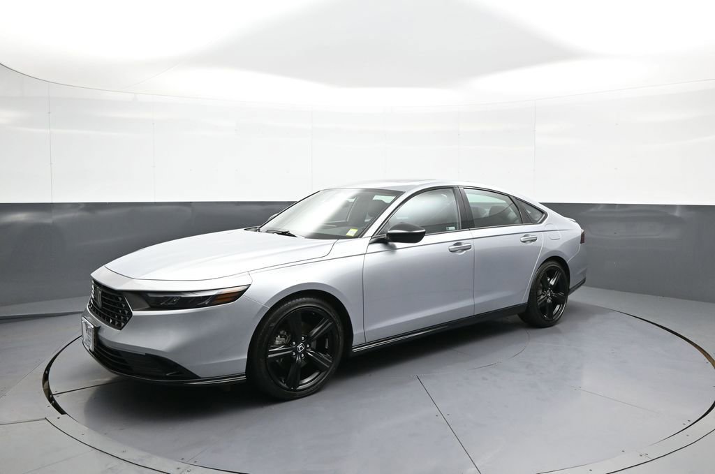 Used 2025 Honda Accord Sport image 10