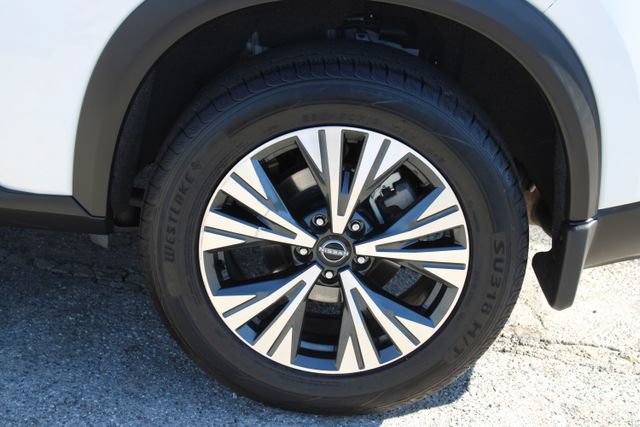 Used 2023 Nissan Rogue SV FWD image 7