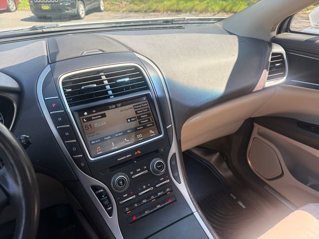 Used 2017 Lincoln MKX Select w/ Lincoln MKX Climate Package AWD/4WD image 36