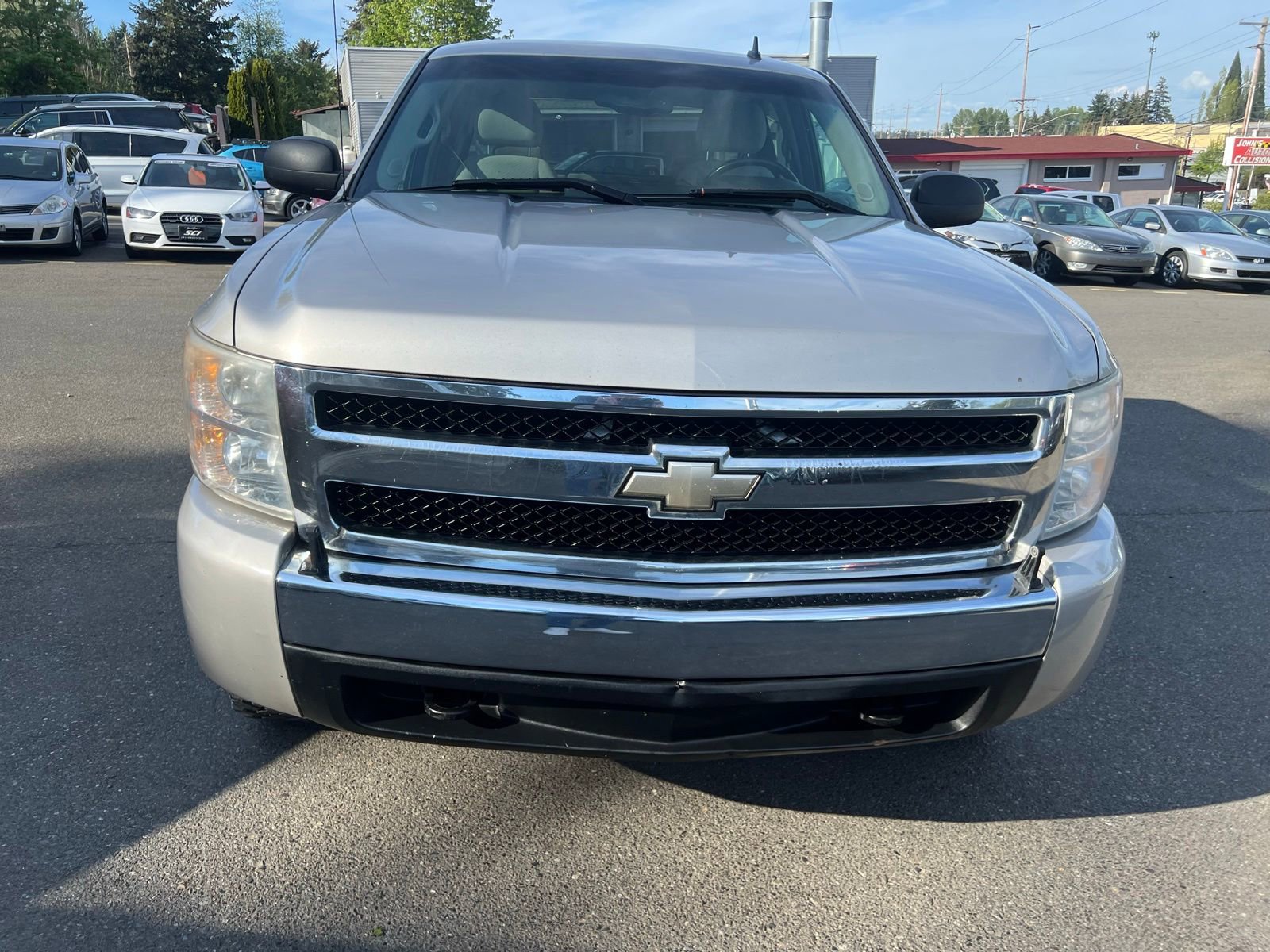 Used 2008 Chevrolet Silverado 1500 LT w/ Power Pack Plus AWD/4WD image 7