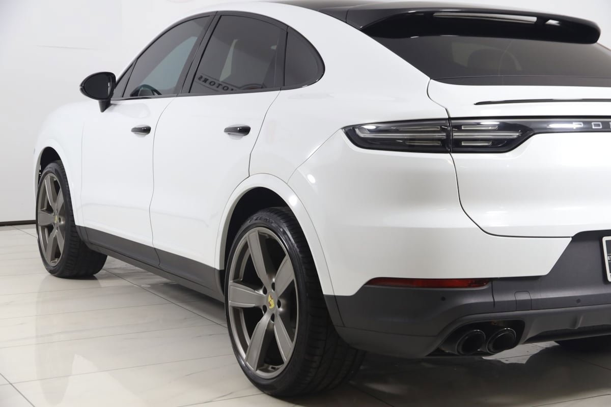 Used 2020 Porsche Cayenne AWD/4WD image 29