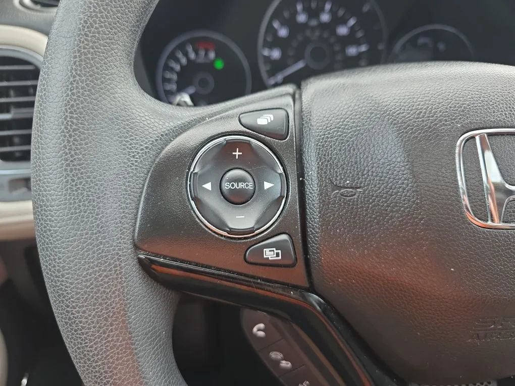 Used 2018 Honda HR-V EX image 18