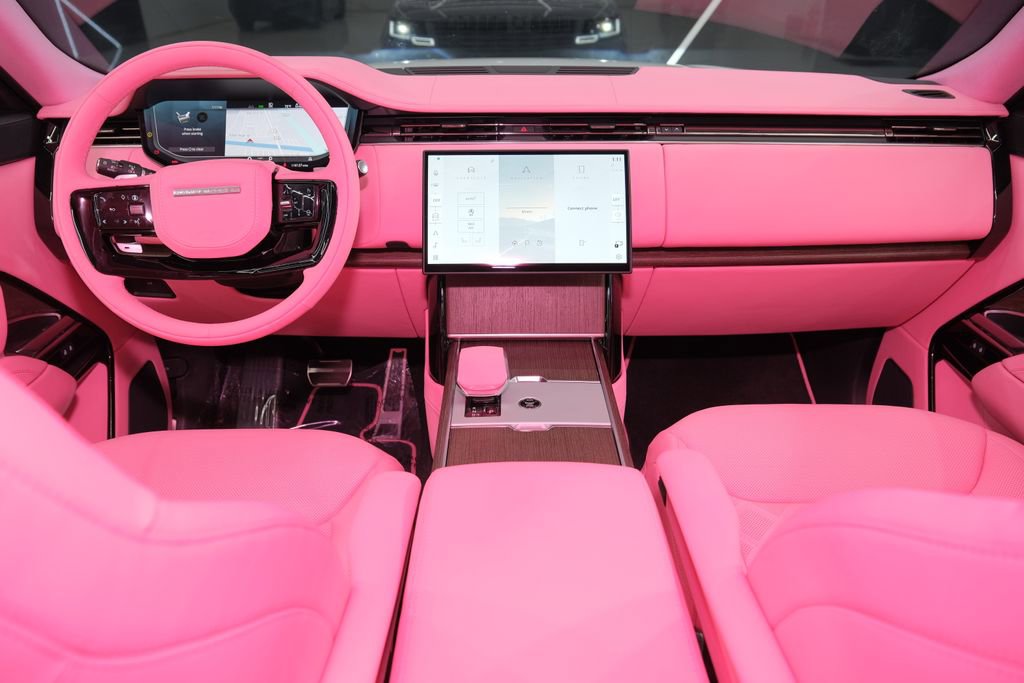 Used 2025 Land Rover Range Rover SE image 48