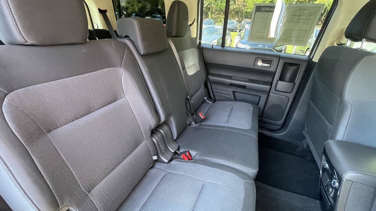 Used 2019 Ford Flex SE FWD image 29