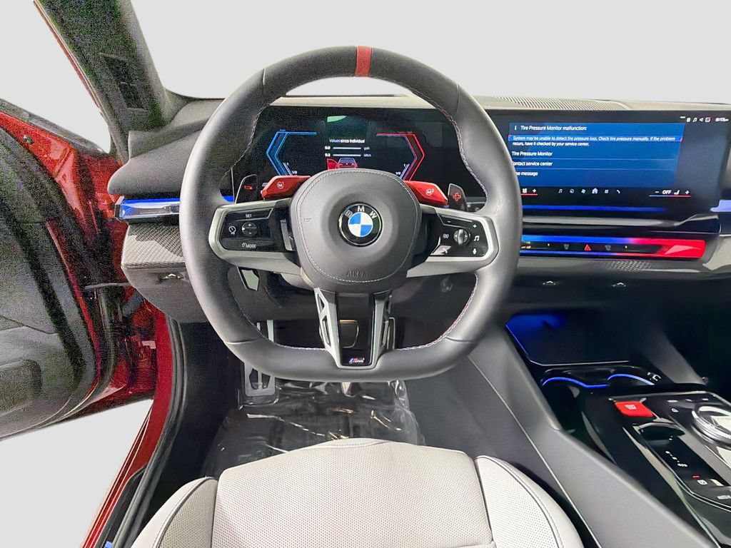 Used 2025 BMW M5 Touring AWD/4WD image 11