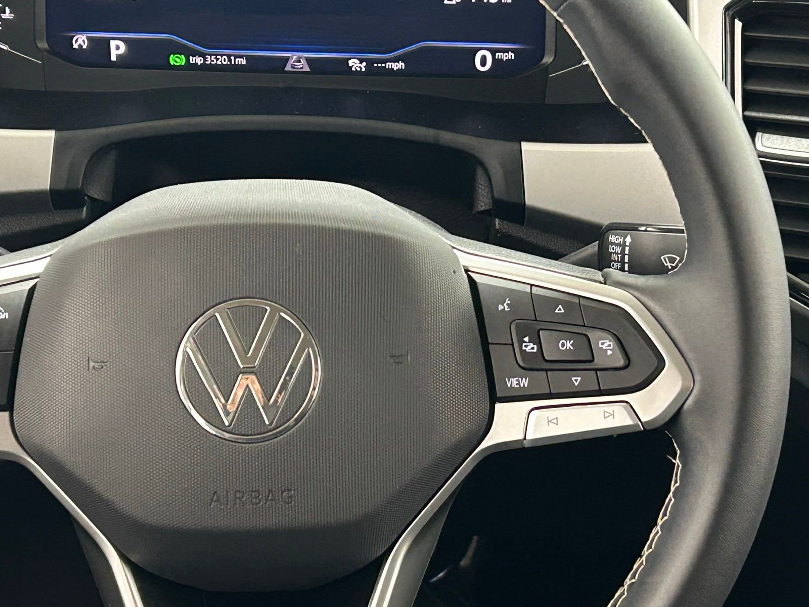 Used 2023 Volkswagen Atlas SE image 13