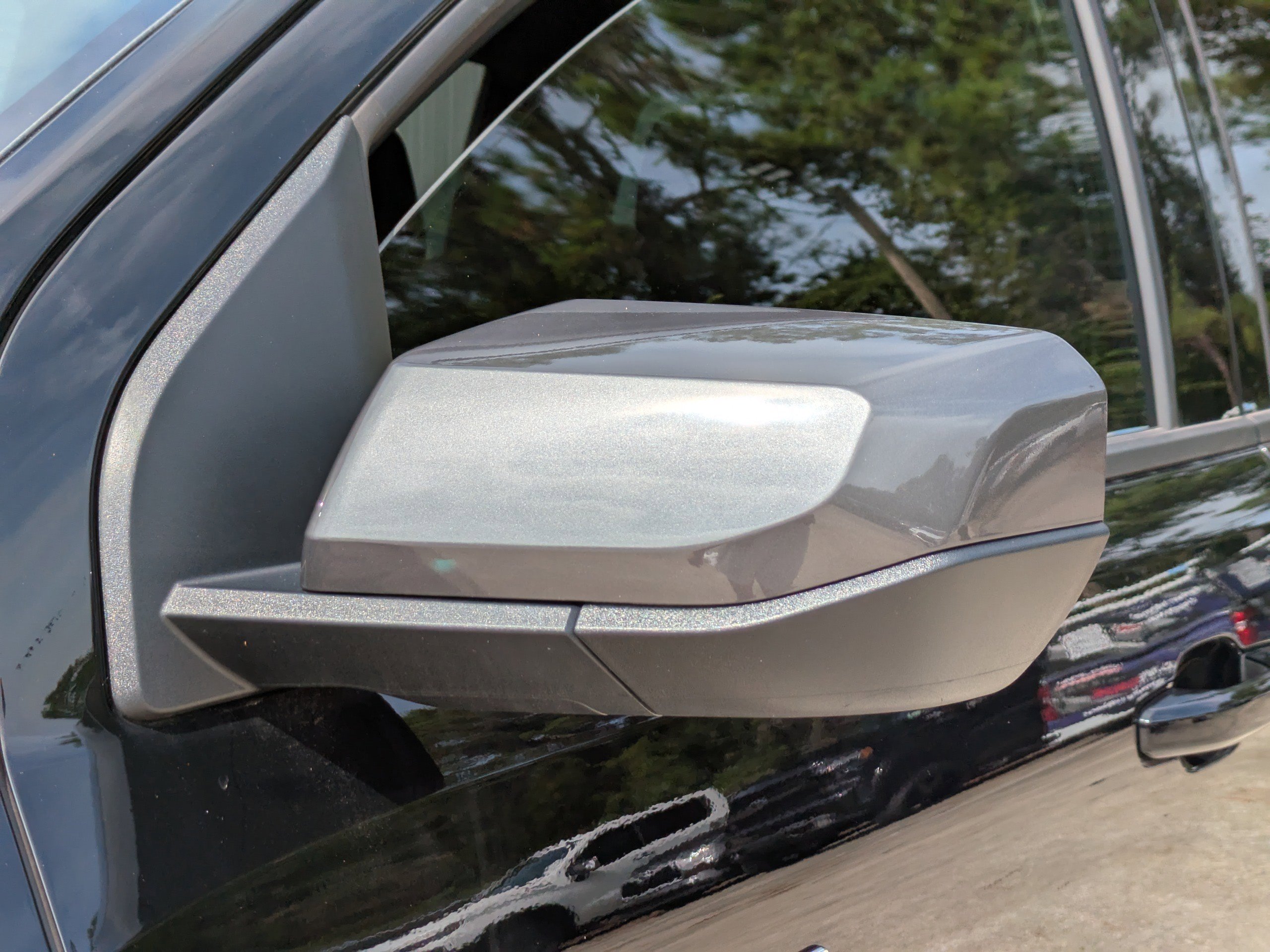 Used 2024 Chevrolet Colorado LT w/ LT Convenience Package II image 23