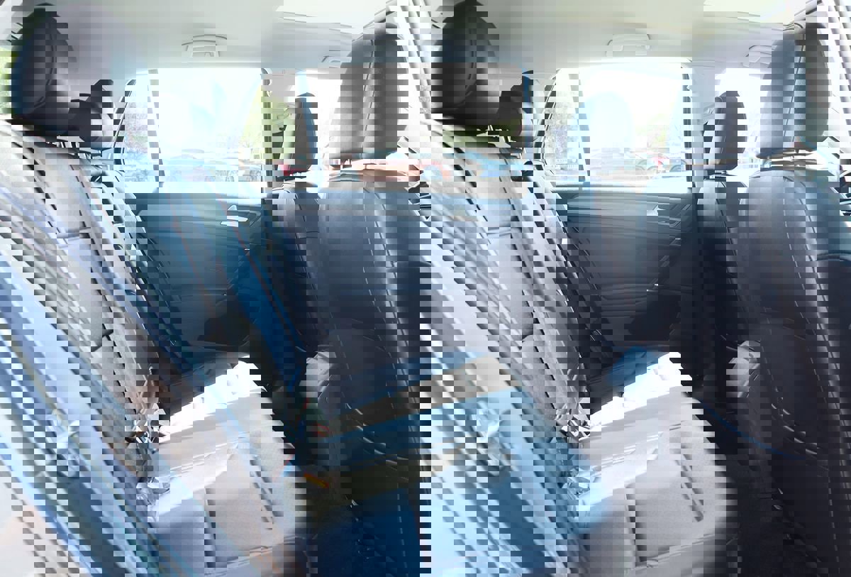 Used 2018 Volkswagen Golf SE image 27