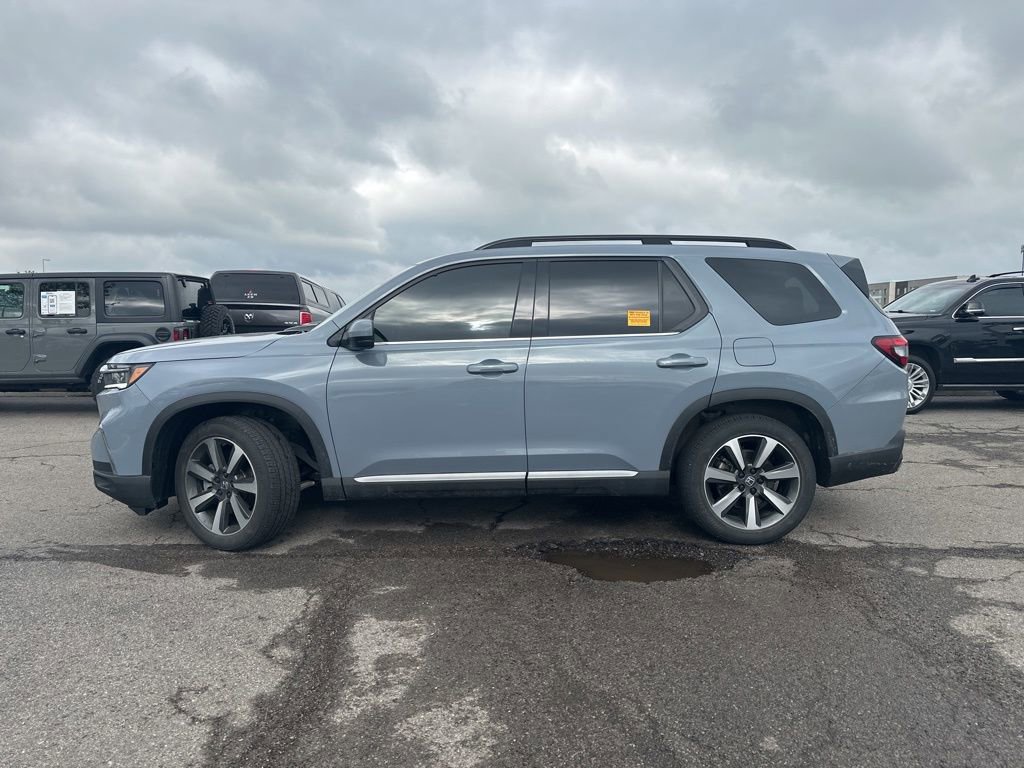 Used 2023 Honda Pilot Elite image 11