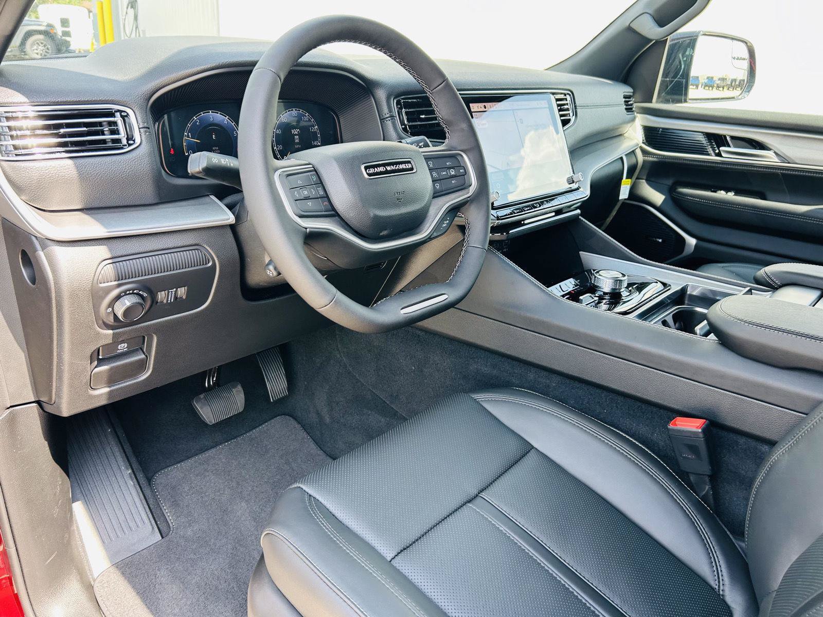 New 2026 Jeep Grand Wagoneer 4WD image 15