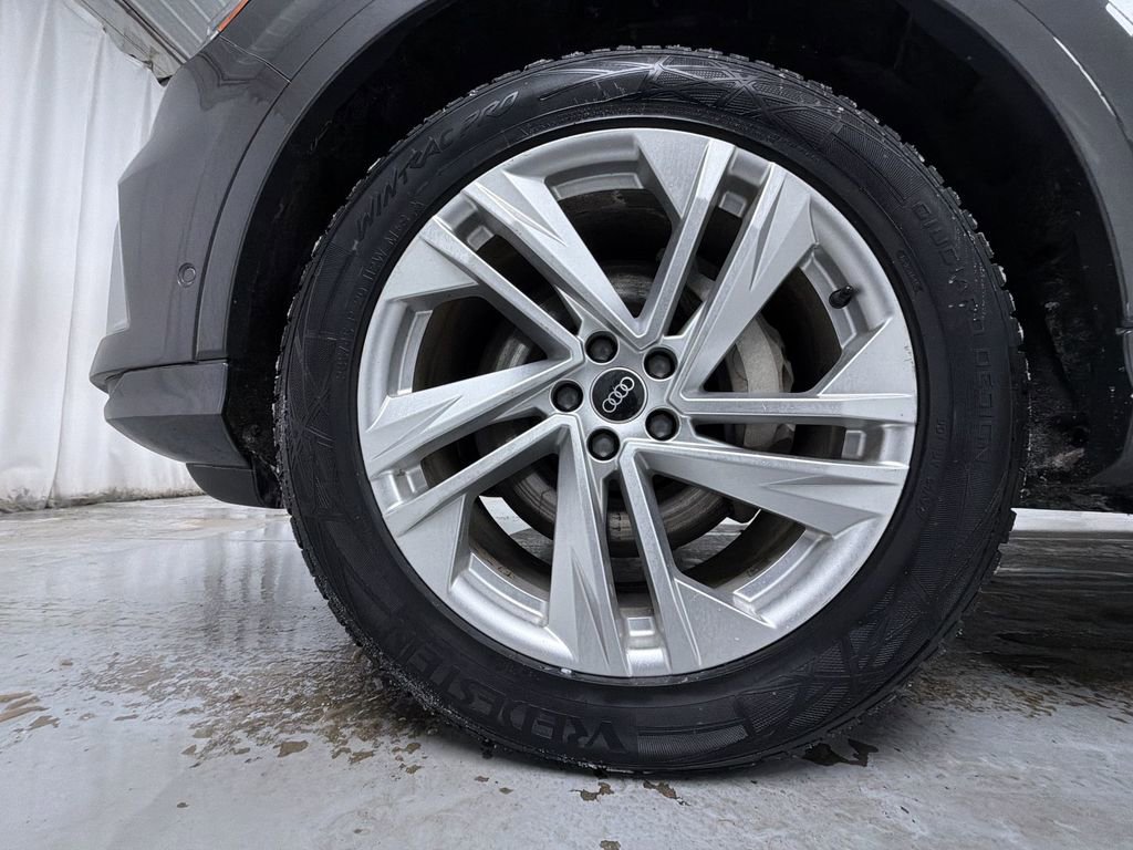 Used 2021 Audi Q7 2.0T Premium Plus image 11
