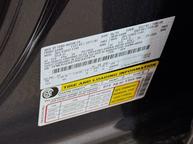 Used 2024 Ford Expedition Limited image 35