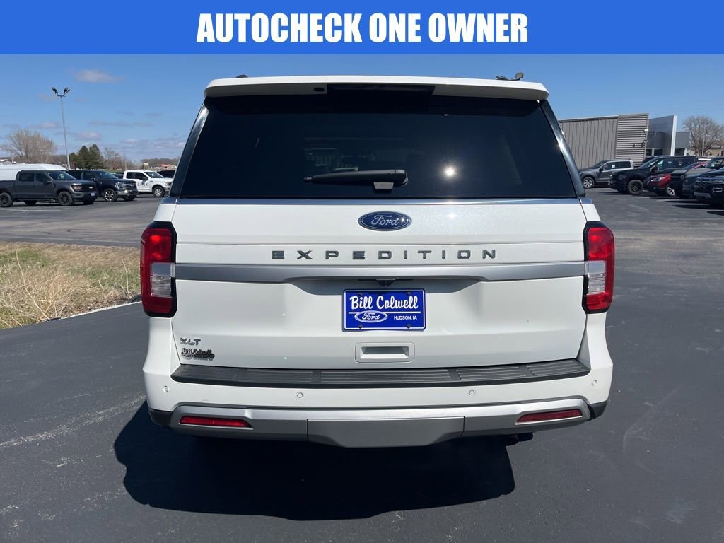 Used 2023 Ford Expedition XLT image 5