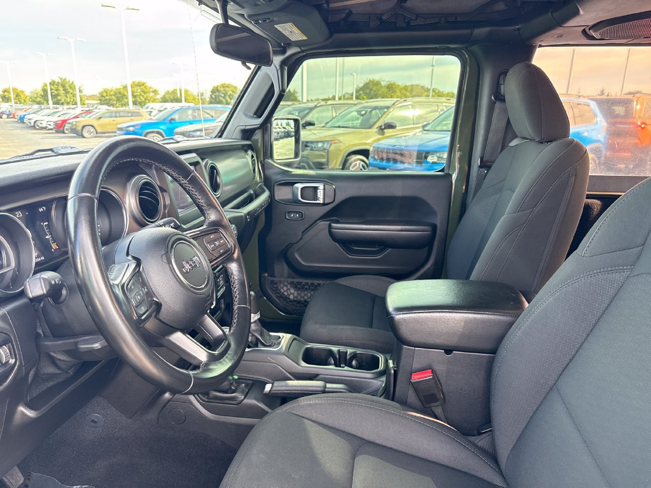 Used 2021 Jeep Wrangler Sport AWD/4WD image 23