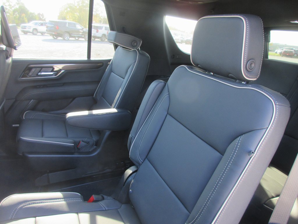 New 2026 GMC Yukon Elevation image 14