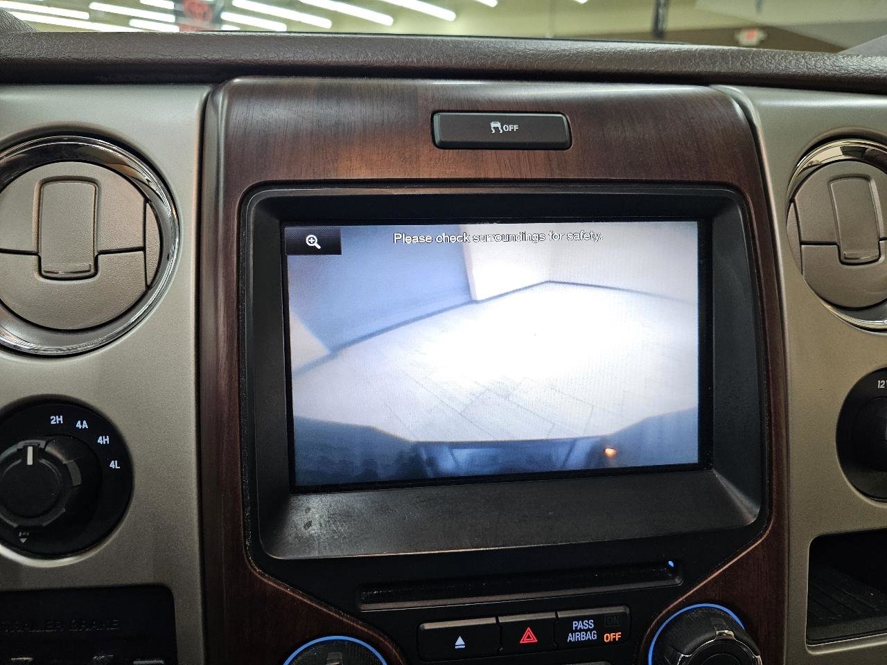 Used 2013 Ford F150 King Ranch w/ King Ranch Luxury Pkg image 32