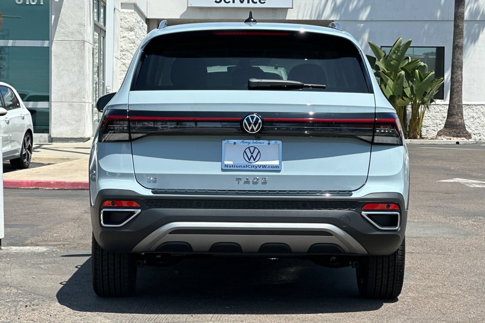 New 2026 Volkswagen Taos SE FWD image 6
