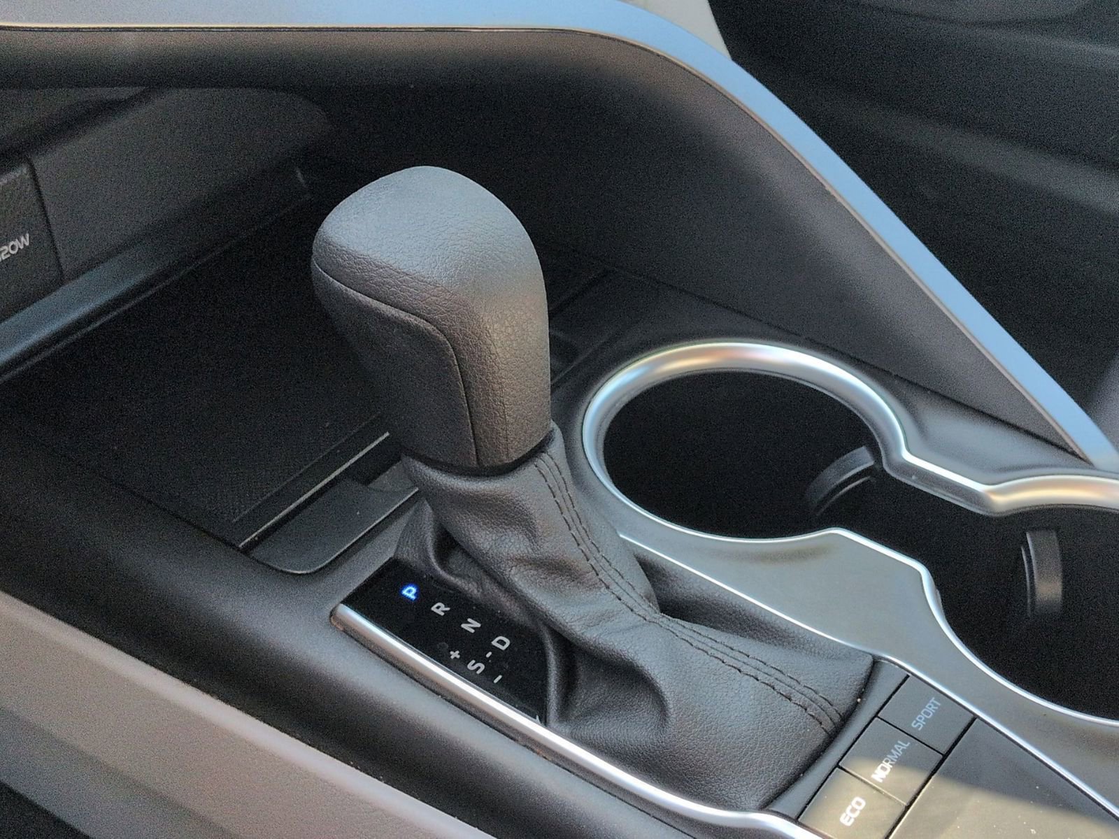 Used 2024 Toyota Camry LE image 23