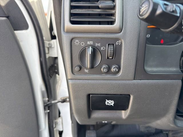 Used 2004 Chevrolet Colorado LS image 29