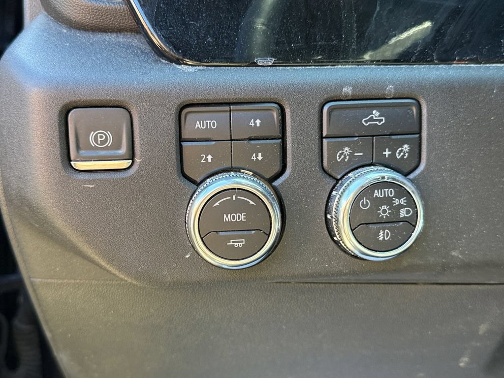 Used 2024 GMC Sierra 1500 Elevation w/ Preferred Package AWD/4WD image 19