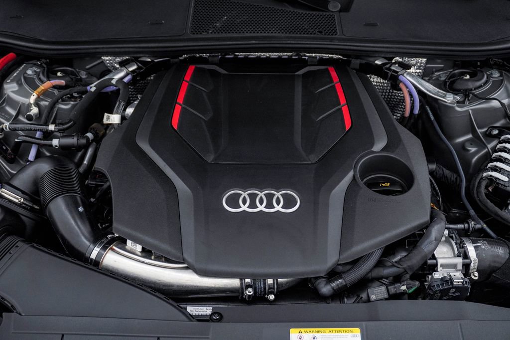 Used 2024 Audi S6 Premium Plus w/ Premium Plus Package image 31