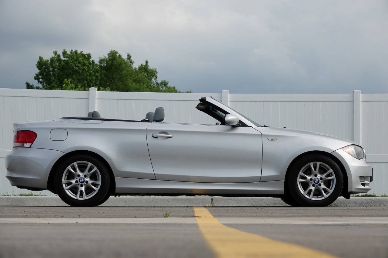 Used 2009 BMW 128i Convertible RWD image 49