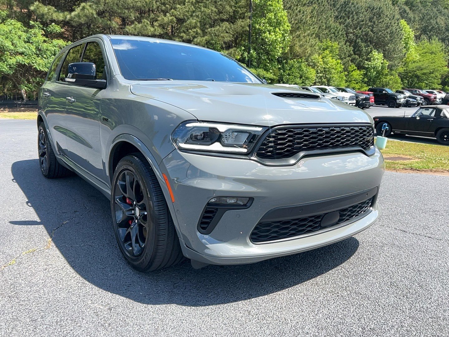 Used 2022 Dodge Durango SRT w/ Technology Group AWD/4WD image 3
